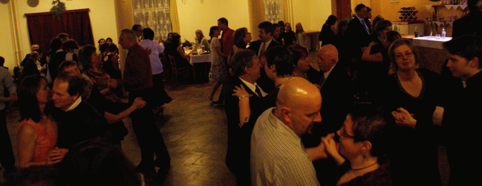 III. Ples Farní charity Beroun bude na Tetíně 14. 11. 2014